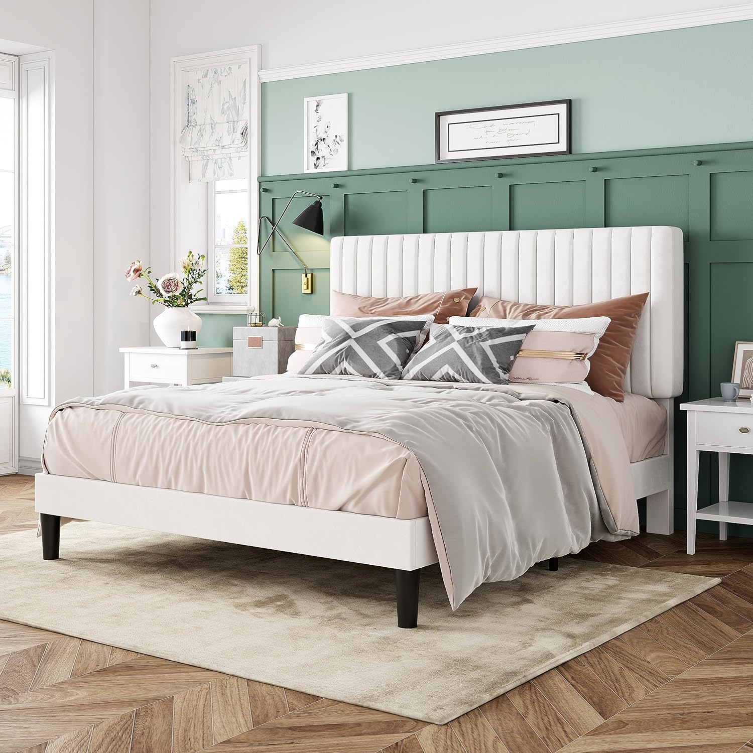 cama de plataforma tapizada en terciopelo con cabecero de canal vertical ajustable, base de colchón con listones de madera fuertes, somier opcional, fácil montaje, blanco